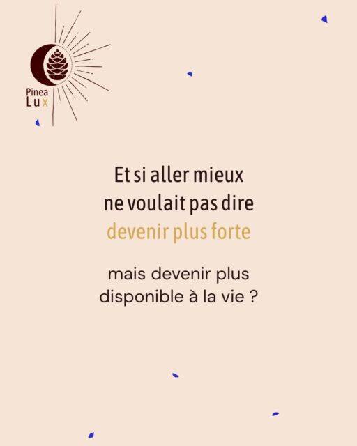 On parle beaucoup de devenir plus forte.

Plus résistante.
Plus solide.
Plus capable de gérer.

Comme si aller mieux signifiait parvenir à encaisser davantage sans être atteinte.

Pourtant, ce n’est pas forcément ainsi que je comprends la sécurité intérieure.

Lorsque notre système nerveux mobilise beaucoup de ressources pour anticiper, surveiller, s’adapter ou rester en vigilance, ces ressources ne sont tout simplement pas disponibles ailleurs au même moment.

Pour réfléchir.
Pour apprendre.
Pour profiter d’un moment avec ses proches.
Pour créer.
Pour avoir envie.
Pour se projeter.

J’aime l’image d’un ordinateur qui ferait fonctionner en permanence des dizaines de programmes invisibles en arrière-plan.

Lorsque certains s’arrêtent, l’ordinateur ne devient pas soudainement plus puissant.

Il retrouve simplement davantage de capacités disponibles.

Avec nous, l’idée est un peu la même.

Aller mieux ne se traduit pas toujours par :
« Maintenant, plus rien ne m’atteint. »

Cela peut plutôt ressembler à :
« Je pense moins à cette situation. »
« J’ai retrouvé envie de voir mes amis. »
« Je suis plus présente avec mes enfants. »
« J’arrive à réfléchir sans avoir dix choses qui tournent en même temps. »
« J’ai de nouveau envie de faire des projets. »

À cette période de l’année, après plusieurs semaines de nouveaux rythmes, d’organisation et d’adaptation, je trouve cette distinction particulièrement intéressante.

L’objectif n’est peut-être pas toujours de devenir plus forte.

Peut-être est-ce parfois de ne plus avoir besoin de mobiliser autant de ressources pour tenir… afin de retrouver davantage d’espace pour vivre. ✨